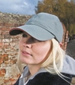 338.34 Czapka z daszkiem ?w jodełkę?