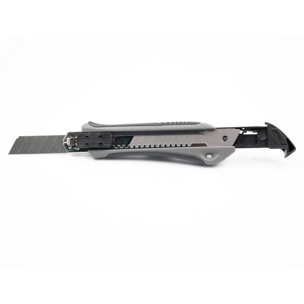 Nóż do tapet z mechanizmem zabezpieczającym, zapasowe ostrza w komplecie | Sutton - V7237-19-1488546