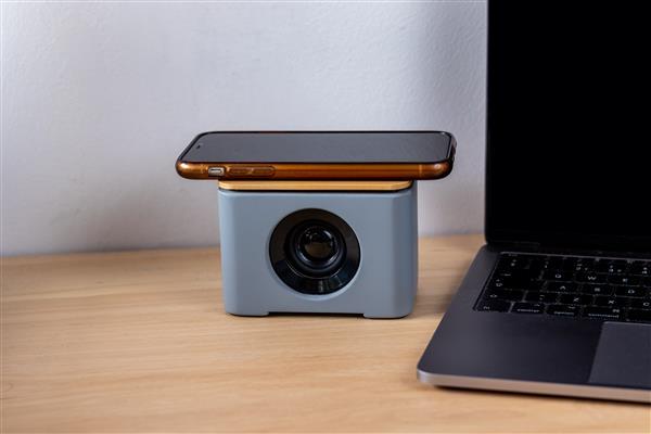 Głośnik Bluetooth z ładowarką indukcyjną-1194360
